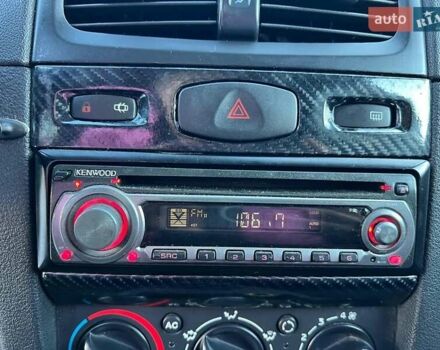 Бежевый Рено Клио, объемом двигателя 1.4 л и пробегом 228 тыс. км за 2790 $, фото 26 на Automoto.ua