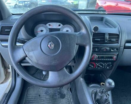 Бежевый Рено Клио, объемом двигателя 1.4 л и пробегом 228 тыс. км за 2790 $, фото 21 на Automoto.ua