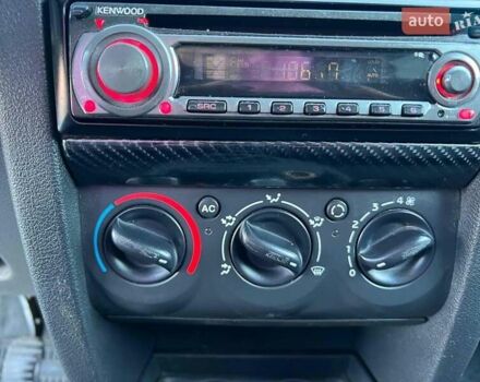 Бежевый Рено Клио, объемом двигателя 1.4 л и пробегом 228 тыс. км за 2790 $, фото 27 на Automoto.ua