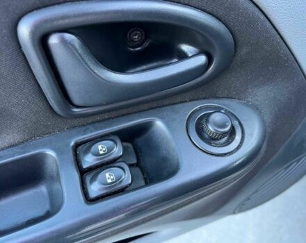 Бежевый Рено Клио, объемом двигателя 1.4 л и пробегом 228 тыс. км за 2790 $, фото 15 на Automoto.ua