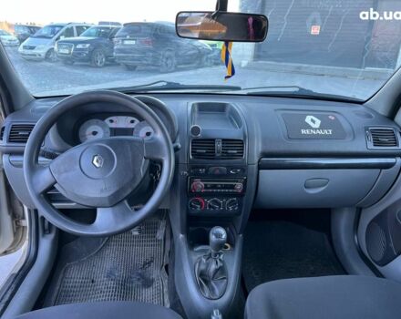 Бежевый Рено Клио, объемом двигателя 1.4 л и пробегом 228 тыс. км за 2790 $, фото 33 на Automoto.ua