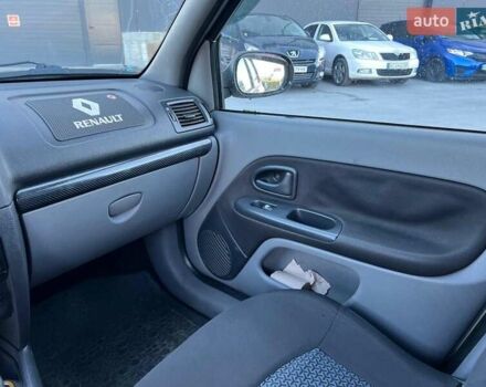 Бежевый Рено Клио, объемом двигателя 1.4 л и пробегом 228 тыс. км за 2790 $, фото 29 на Automoto.ua