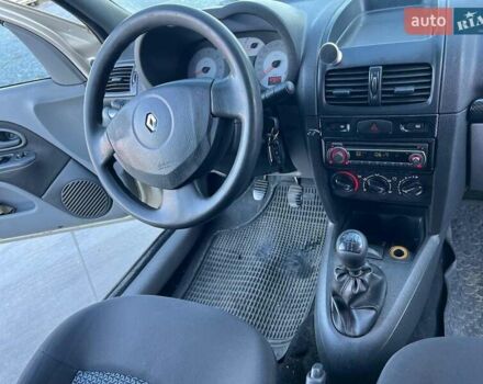 Бежевый Рено Клио, объемом двигателя 1.4 л и пробегом 228 тыс. км за 2790 $, фото 36 на Automoto.ua