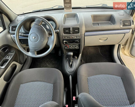 Бежевый Рено Клио, объемом двигателя 1.39 л и пробегом 127 тыс. км за 3499 $, фото 12 на Automoto.ua