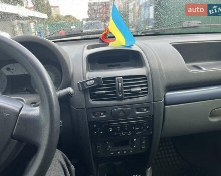 Рено Клио 2008 в Киеве на Automoto.ua Бежевый Рено Клио, объемом двигателя 1.4 л и пробегом 322 тыс. км за 2500 $, фото 22 на Automoto.ua