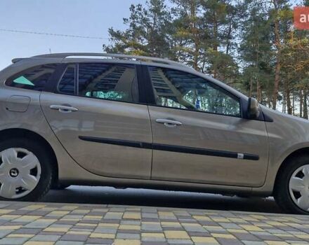 Бежевый Рено Клио, объемом двигателя 1.6 л и пробегом 230 тыс. км за 6999 $, фото 7 на Automoto.ua