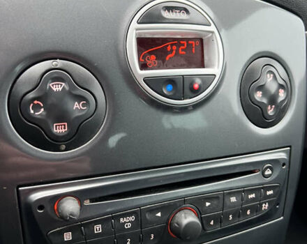 Бежевый Рено Клио, объемом двигателя 1.5 л и пробегом 366 тыс. км за 4850 $, фото 45 на Automoto.ua