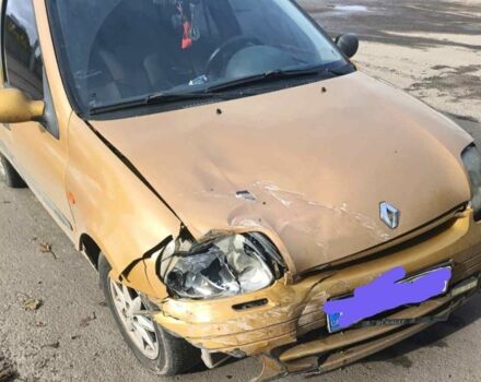 Бежевий Рено Кліо, об'ємом двигуна 0 л та пробігом 190 тис. км за 1300 $, фото 1 на Automoto.ua