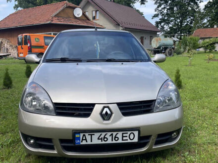 Рено Кліо 2007 у Коломые на Automoto.ua Бежевий Рено Кліо, об'ємом двигуна 1.4 л та пробігом 131 тис. км за 3700 $, фото 1 на Automoto.ua
