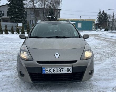 Бежевий Рено Кліо, об'ємом двигуна 1.5 л та пробігом 235 тис. км за 4200 $, фото 1 на Automoto.ua