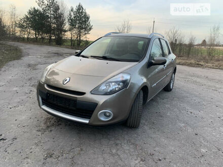 Рено Кліо 2011 у Нововолинськ на Automoto.ua Бежевий Рено Кліо, об'ємом двигуна 1.2 л та пробігом 165 тис. км за 5699 $, фото 1 на Automoto.ua