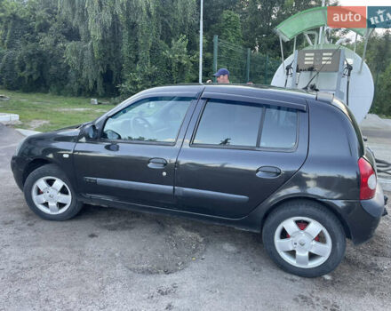 Черный Рено Клио, объемом двигателя 1.4 л и пробегом 263 тыс. км за 2200 $, фото 2 на Automoto.ua