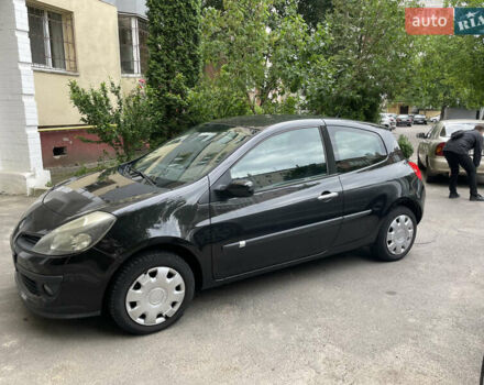 Чорний Рено Кліо, об'ємом двигуна 1.6 л та пробігом 195 тис. км за 4000 $, фото 3 на Automoto.ua
