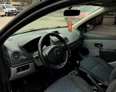 Чорний Рено Кліо, об'ємом двигуна 1.39 л та пробігом 285 тис. км за 4400 $, фото 8 на Automoto.ua