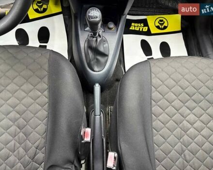 Черный Рено Клио, объемом двигателя 1.2 л и пробегом 212 тыс. км за 3700 $, фото 11 на Automoto.ua