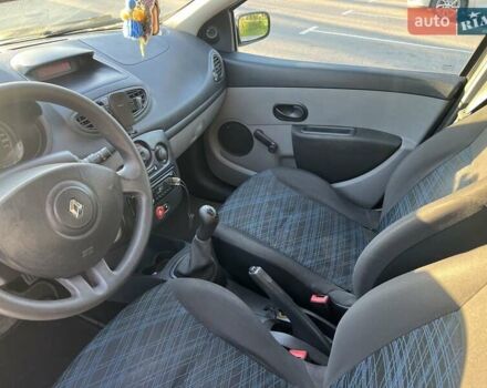 Черный Рено Клио, объемом двигателя 1.15 л и пробегом 234 тыс. км за 3950 $, фото 40 на Automoto.ua