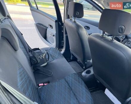 Черный Рено Клио, объемом двигателя 1.15 л и пробегом 234 тыс. км за 3950 $, фото 24 на Automoto.ua