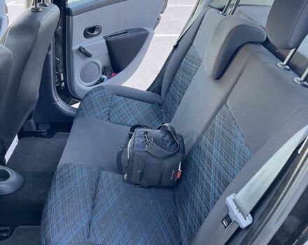 Черный Рено Клио, объемом двигателя 1.15 л и пробегом 234 тыс. км за 3950 $, фото 20 на Automoto.ua