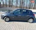 Черный Рено Клио, объемом двигателя 1.6 л и пробегом 168 тыс. км за 6300 $, фото 2 на Automoto.ua