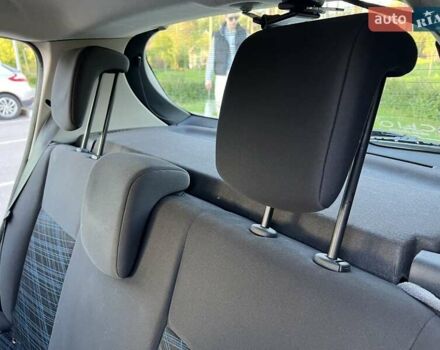 Черный Рено Клио, объемом двигателя 1.15 л и пробегом 234 тыс. км за 3950 $, фото 22 на Automoto.ua