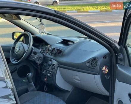 Черный Рено Клио, объемом двигателя 1.15 л и пробегом 234 тыс. км за 3950 $, фото 26 на Automoto.ua