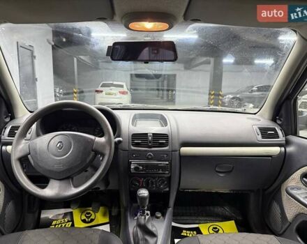 Черный Рено Клио, объемом двигателя 1.2 л и пробегом 212 тыс. км за 3700 $, фото 8 на Automoto.ua