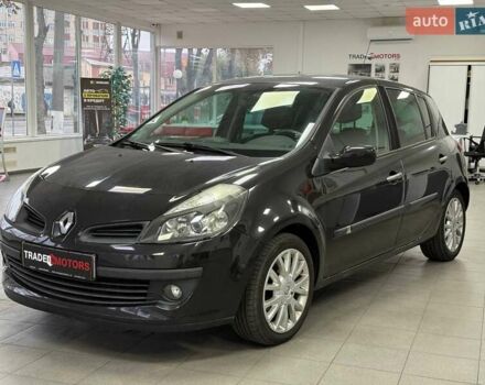 Чорний Рено Кліо, об'ємом двигуна 1.6 л та пробігом 272 тис. км за 6490 $, фото 6 на Automoto.ua