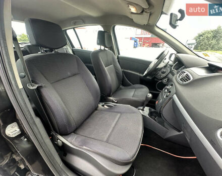 Черный Рено Клио, объемом двигателя 1.6 л и пробегом 221 тыс. км за 5499 $, фото 28 на Automoto.ua