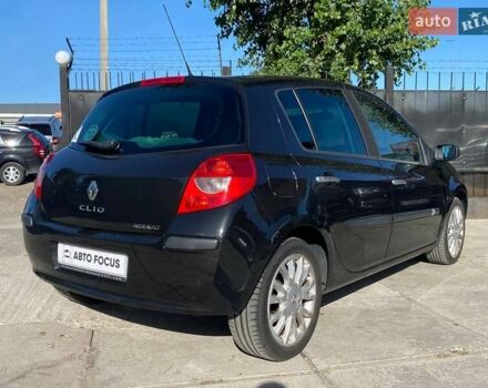 Черный Рено Клио, объемом двигателя 1.6 л и пробегом 272 тыс. км за 5490 $, фото 4 на Automoto.ua
