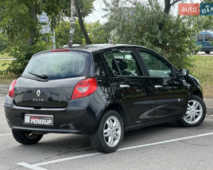 Черный Рено Клио, объемом двигателя 1.6 л и пробегом 221 тыс. км за 5499 $, фото 3 на Automoto.ua