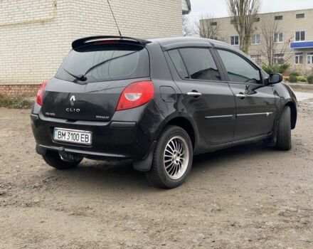 Черный Рено Клио, объемом двигателя 1.4 л и пробегом 310 тыс. км за 5300 $, фото 4 на Automoto.ua