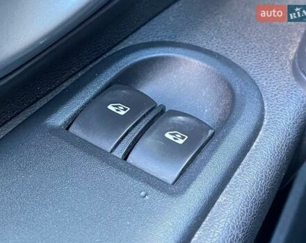 Черный Рено Клио, объемом двигателя 1.6 л и пробегом 272 тыс. км за 5490 $, фото 18 на Automoto.ua