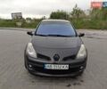 Черный Рено Клио, объемом двигателя 2 л и пробегом 228 тыс. км за 5600 $, фото 2 на Automoto.ua