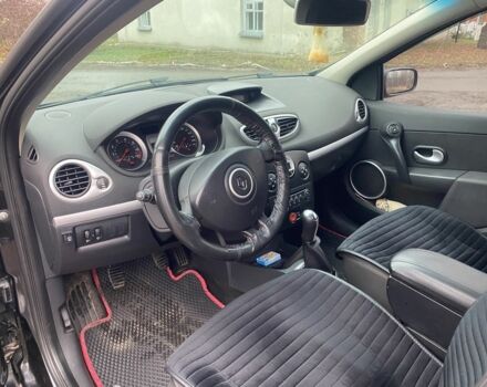 Черный Рено Клио, объемом двигателя 1.4 л и пробегом 310 тыс. км за 5300 $, фото 8 на Automoto.ua