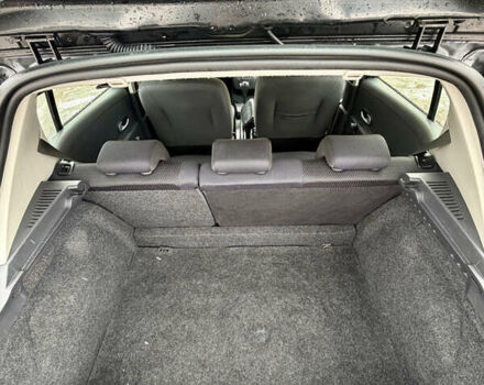 Черный Рено Клио, объемом двигателя 1.6 л и пробегом 221 тыс. км за 5500 $, фото 15 на Automoto.ua