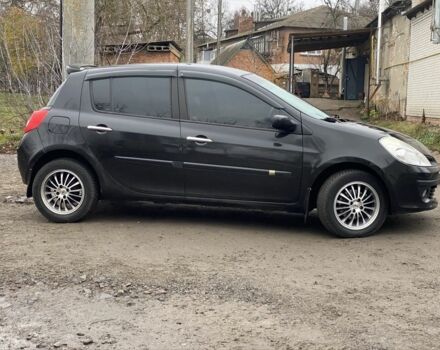 Черный Рено Клио, объемом двигателя 1.4 л и пробегом 310 тыс. км за 5300 $, фото 3 на Automoto.ua