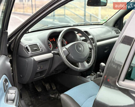 Черный Рено Клио, объемом двигателя 1.2 л и пробегом 226 тыс. км за 3500 $, фото 14 на Automoto.ua