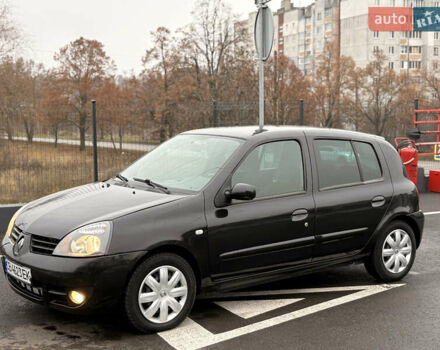 Черный Рено Клио, объемом двигателя 1.2 л и пробегом 226 тыс. км за 3500 $, фото 4 на Automoto.ua