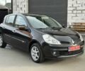 Черный Рено Клио, объемом двигателя 1.6 л и пробегом 211 тыс. км за 6300 $, фото 2 на Automoto.ua