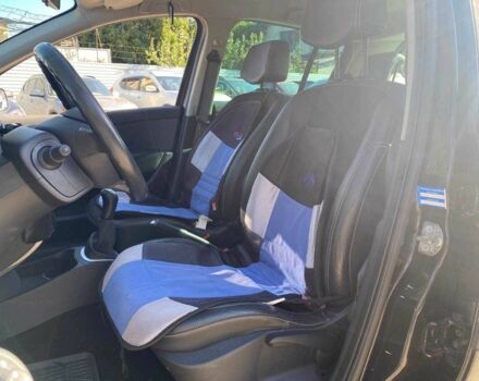 Черный Рено Клио, объемом двигателя 1.6 л и пробегом 275 тыс. км за 5500 $, фото 1 на Automoto.ua