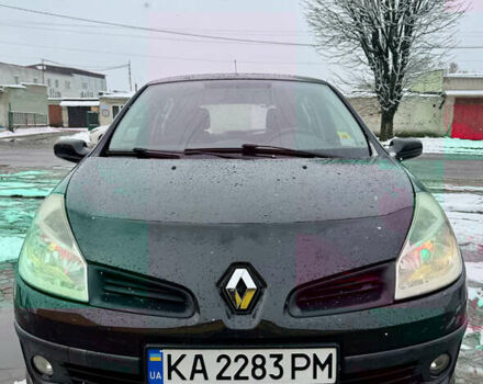 Черный Рено Клио, объемом двигателя 1.6 л и пробегом 221 тыс. км за 5500 $, фото 2 на Automoto.ua