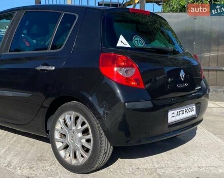 Черный Рено Клио, объемом двигателя 1.6 л и пробегом 272 тыс. км за 5490 $, фото 7 на Automoto.ua
