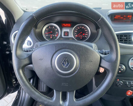 Черный Рено Клио, объемом двигателя 1.2 л и пробегом 181 тыс. км за 4450 $, фото 12 на Automoto.ua