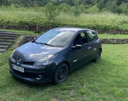 Чорний Рено Кліо, об'ємом двигуна 1.1 л та пробігом 305 тис. км за 3200 $, фото 2 на Automoto.ua