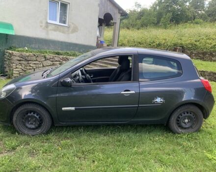 Чорний Рено Кліо, об'ємом двигуна 1.1 л та пробігом 305 тис. км за 3200 $, фото 4 на Automoto.ua