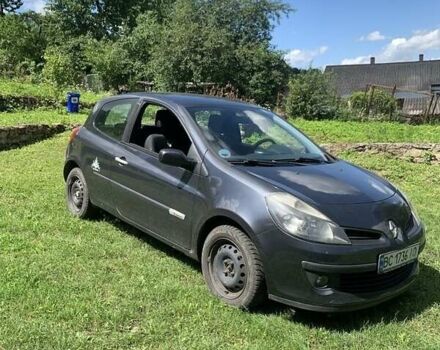 Чорний Рено Кліо, об'ємом двигуна 1.1 л та пробігом 305 тис. км за 3200 $, фото 1 на Automoto.ua