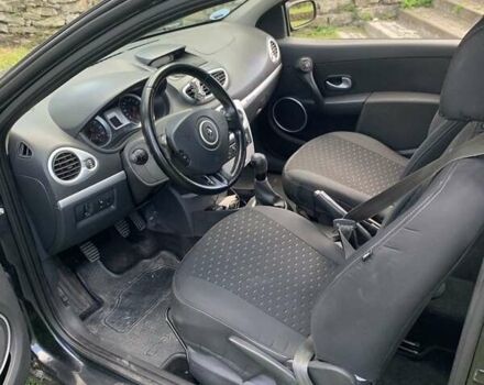 Чорний Рено Кліо, об'ємом двигуна 1.1 л та пробігом 305 тис. км за 3200 $, фото 7 на Automoto.ua