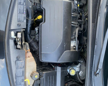 Черный Рено Клио, объемом двигателя 1.2 л и пробегом 181 тыс. км за 4450 $, фото 26 на Automoto.ua