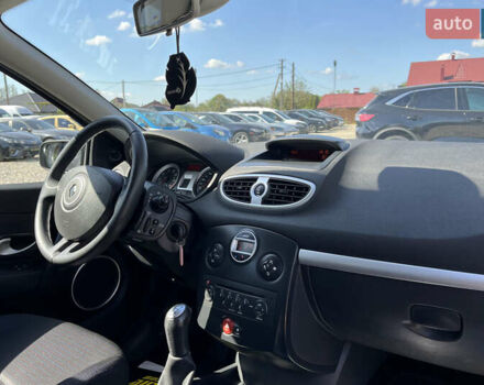 Черный Рено Клио, объемом двигателя 1.2 л и пробегом 181 тыс. км за 5300 $, фото 18 на Automoto.ua