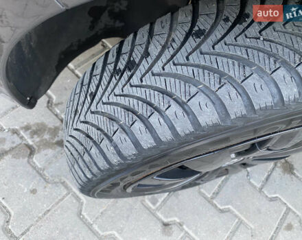 Черный Рено Клио, объемом двигателя 1.2 л и пробегом 181 тыс. км за 4450 $, фото 8 на Automoto.ua